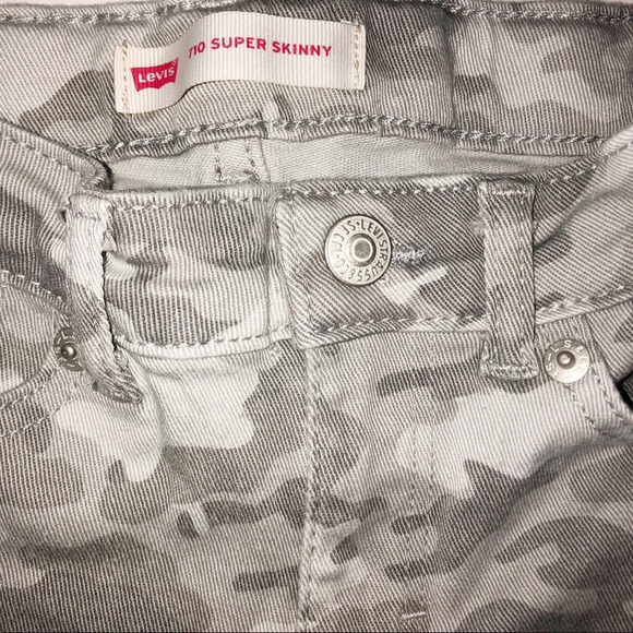 Levi’s camouflage jeans - Picture 3 of 5